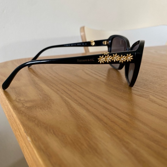 Tiffany sunglasses - Picture 16 of 16